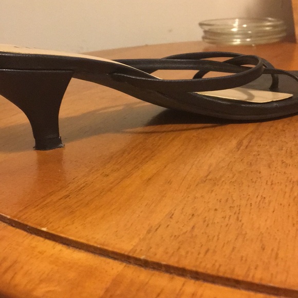 Cute Black Thong Sandal - Picture 6 of 8